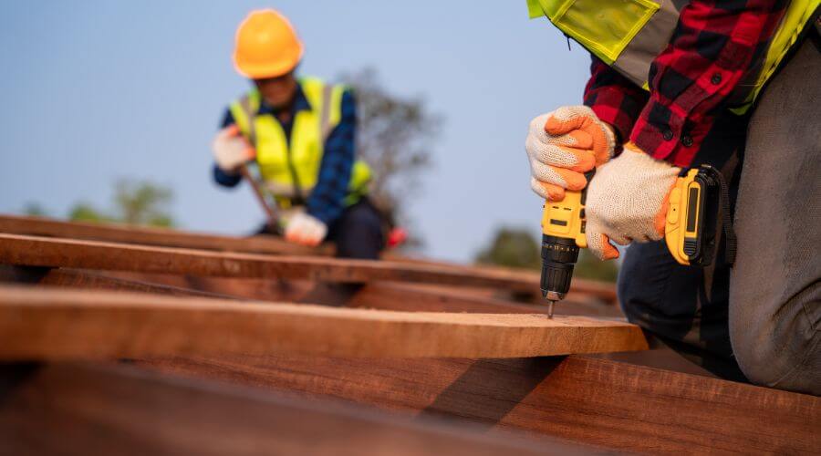 Expert Emergency Roof Repairs services in Crenshaw, MS